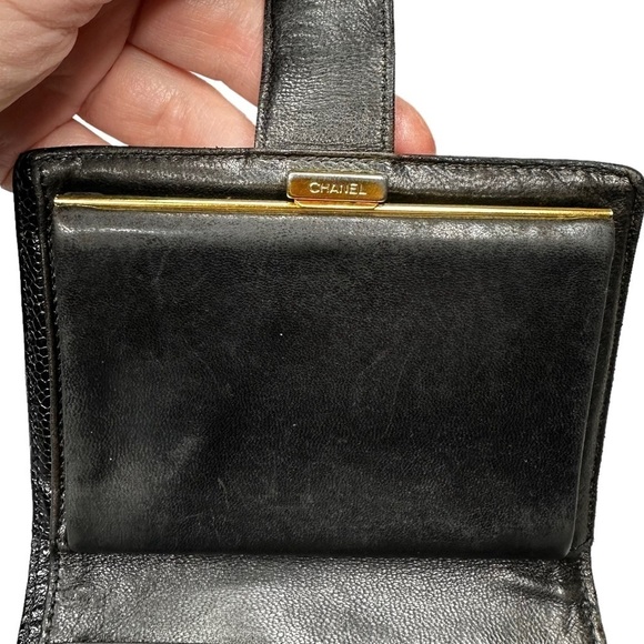 CHANEL Black Pebbled Leather Wallet - Picture 8 of 16